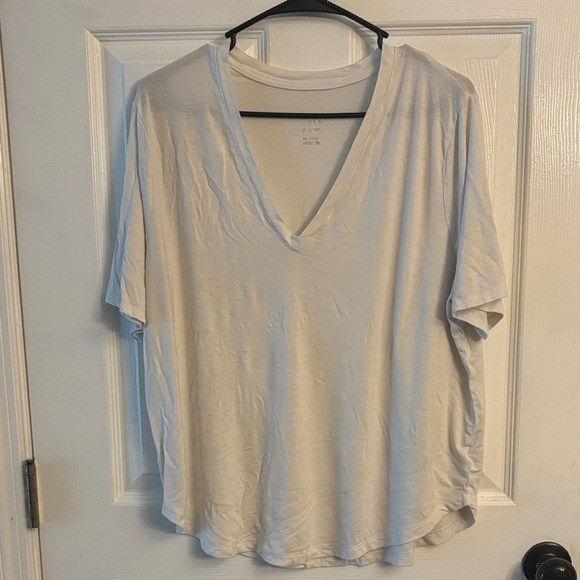 a new day Tops - V-Neck Tee